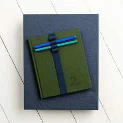Bookbinders Design - 2022 Diary - Hardcover - Regular - Forest Green