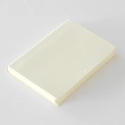 Midori - 2022 Diary - MD 1Day 1Page - A5 Diaries