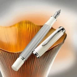 Pelikan - Souverän M405 Fountain Pen - Silver-White Fountain Pens