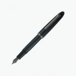 Sailor - Fountain Pen - 1911 Junior - Kurogane - Black Fountain Pens