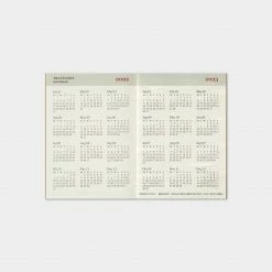 Traveler's Notebook Traveler's Company - 2022 Diary - Insert - Passport - Monthly