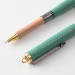 Traveler's Company - Ballpoint Pen - Brass - Factory Green