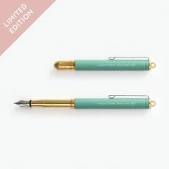 Bookbinders Design Shop 29 Traveler's Company - Fountain Pen - Brass - Factory Green