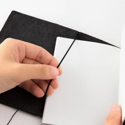 Traveler's Company - Traveler's Notebook - Passport - Black